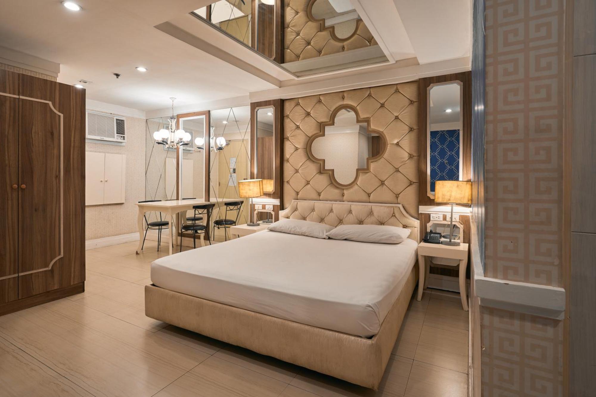 Victoria Court Malabon Hotel Valenzuela Exterior photo